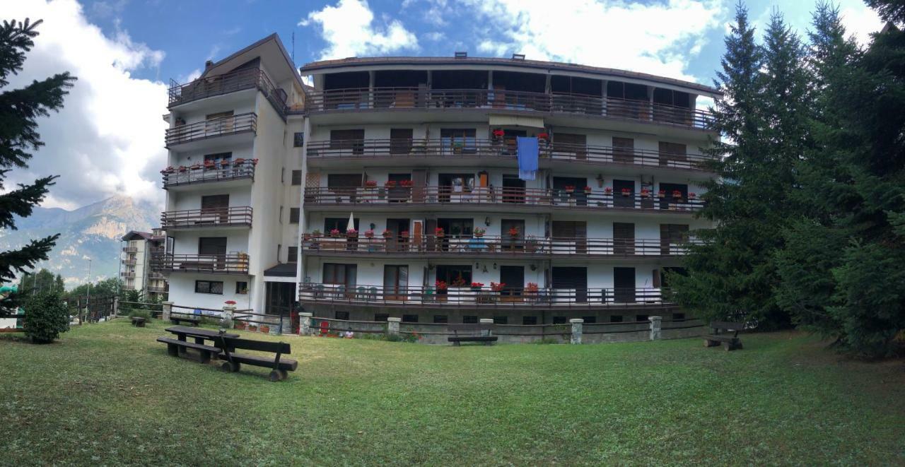 Appartement Il Balcone Delle Alpi à Oulx Extérieur photo